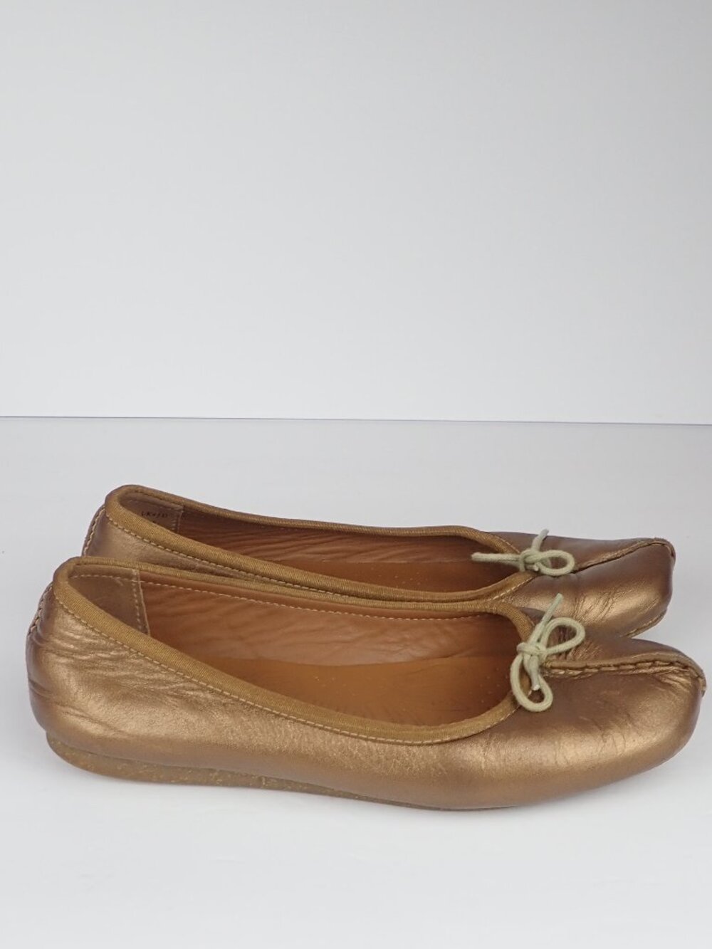 Clarks Womens 6.5 B Bronze Gold Metallic Leather Ballet Flats